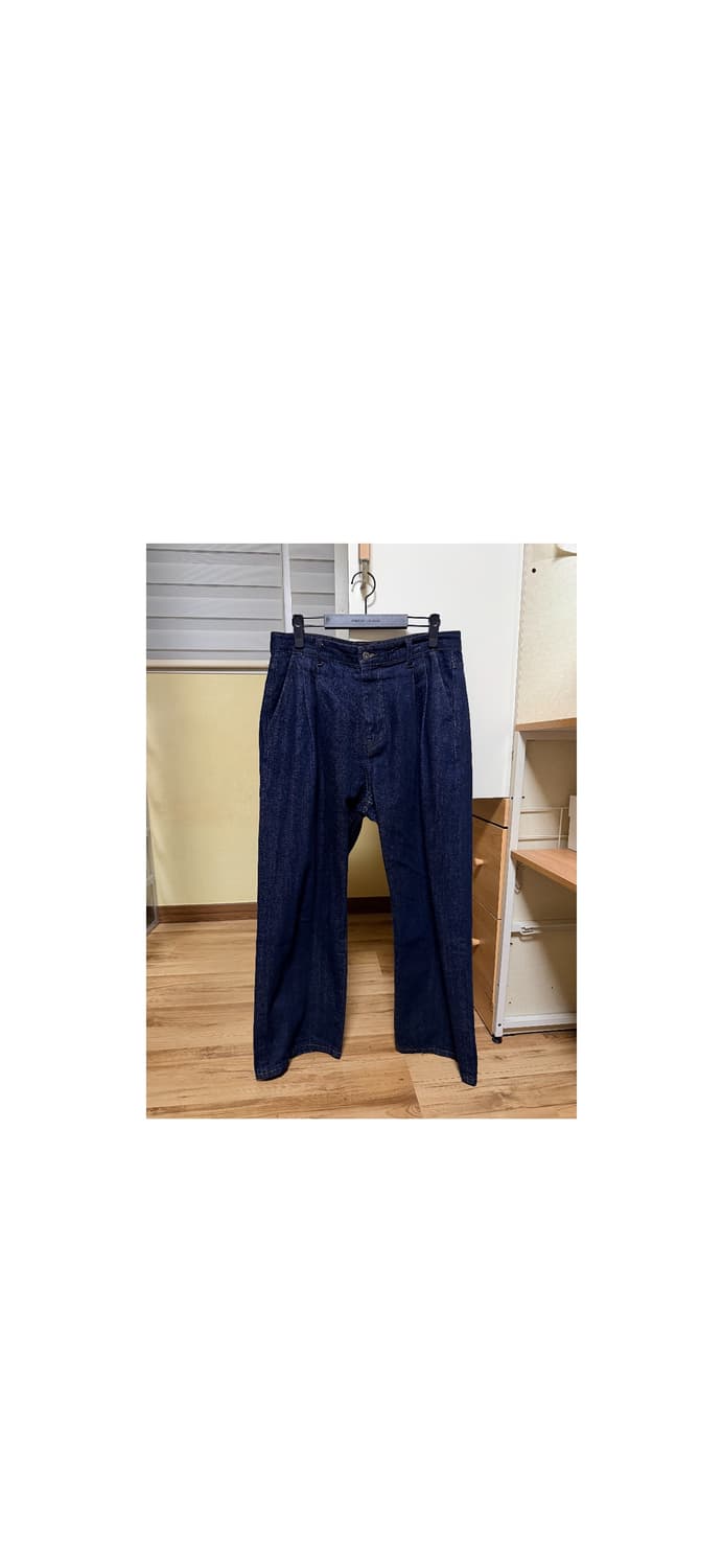 비슬로우 와이드 핏 투 턱 셀비지 데님 팬츠 상품이미지5