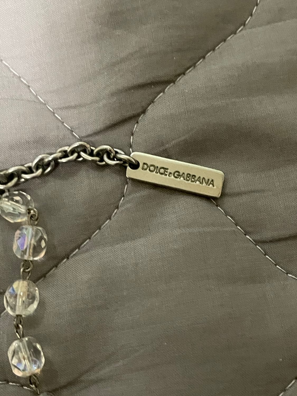 돌체엔가바나 로자리아 투명 목거리 상품이미지3