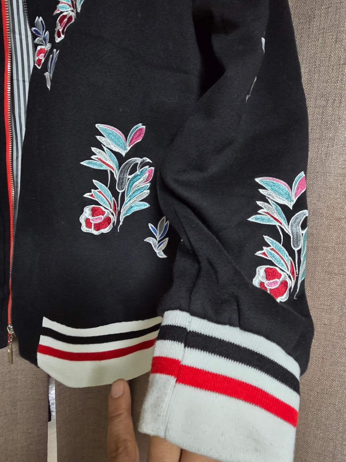 톰브라운자수자켓 100 상품이미지3