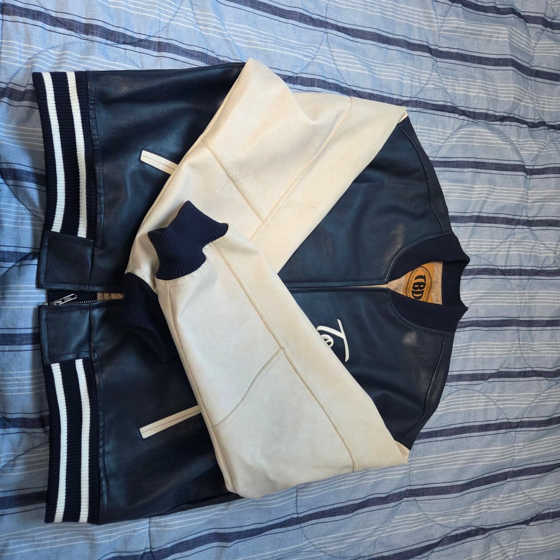 톰스벌스데이 바시티 네이비 2사이즈 상품이미지3