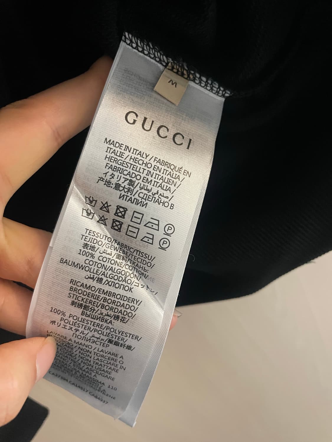 구찌 언발로고 버섯프린트 맨투맨 상품이미지3