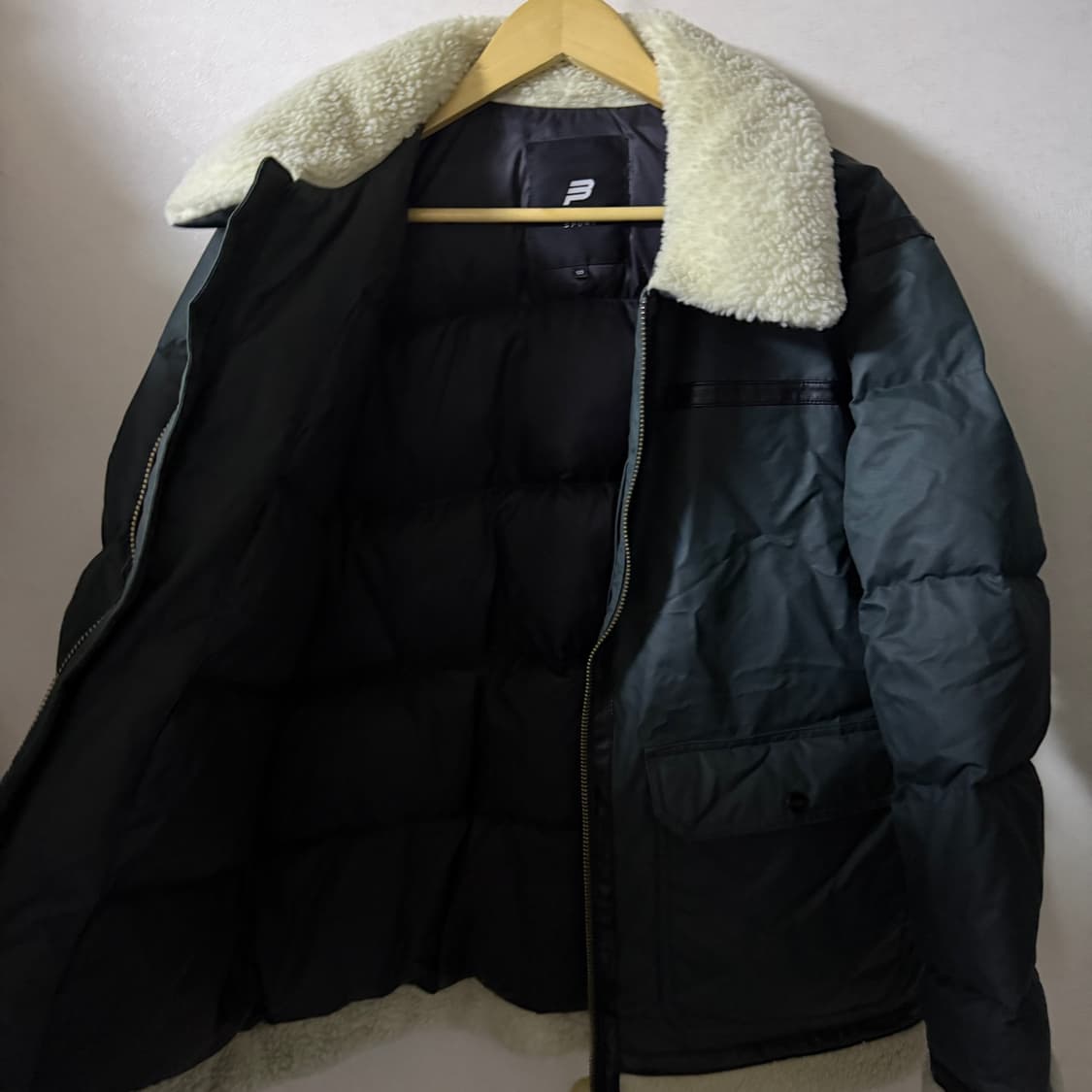 빈폴 거위털 양털 배색 다운점퍼 100 (남성 105정도) 상품이미지7