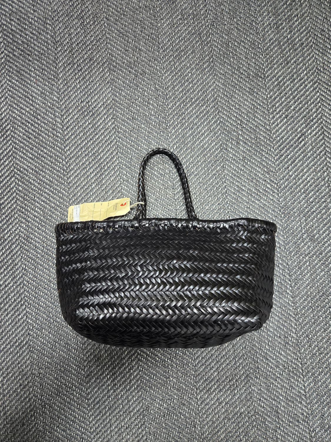 드래곤디퓨전 트리플 점프 스몰 위빙 토트백(모델명 8811) 블랙 상품이미지1