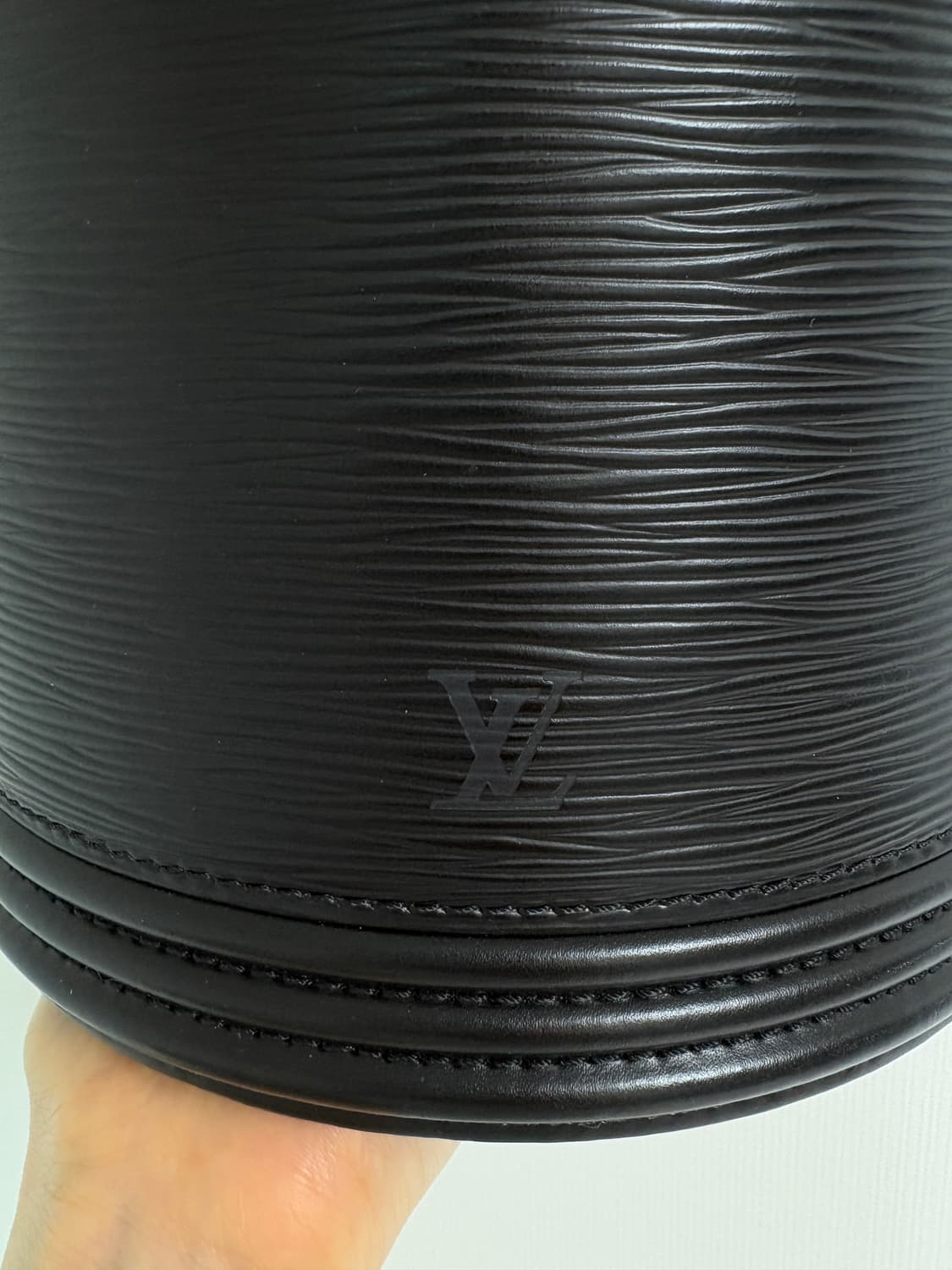 루이비통 에삐 깐느 베니티 상품이미지4