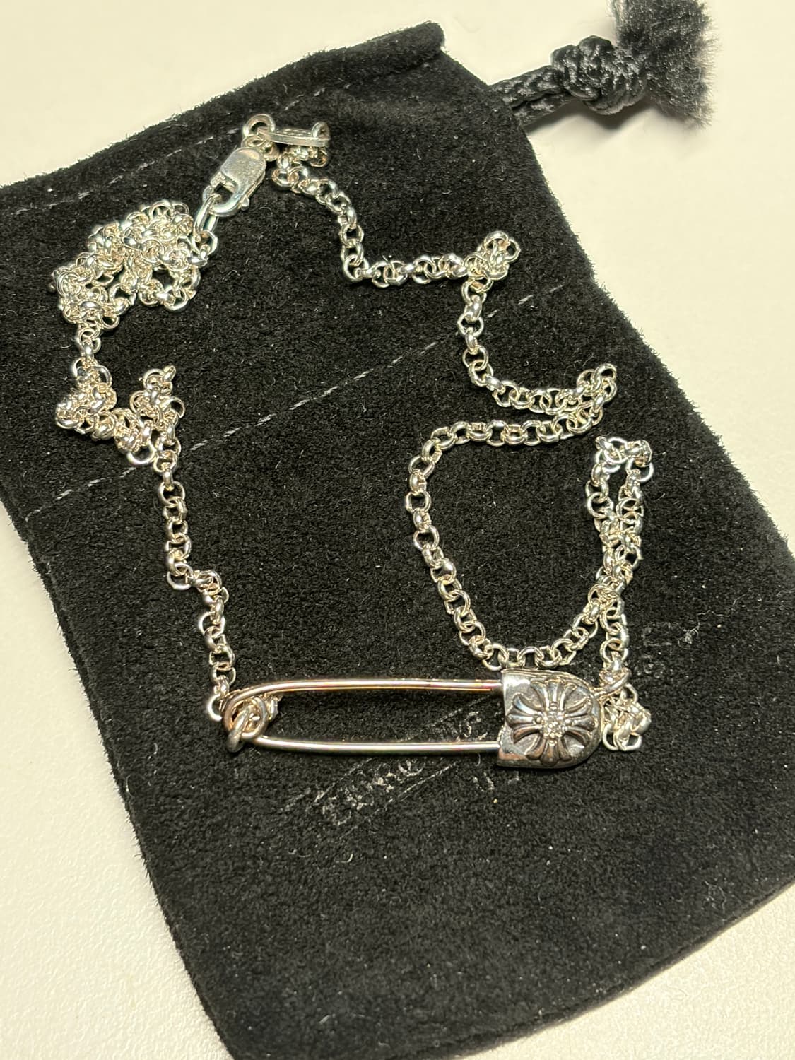 크롬하츠 세이프티핀 일체형 목걸이 1p 다이아 18인치 상품이미지2