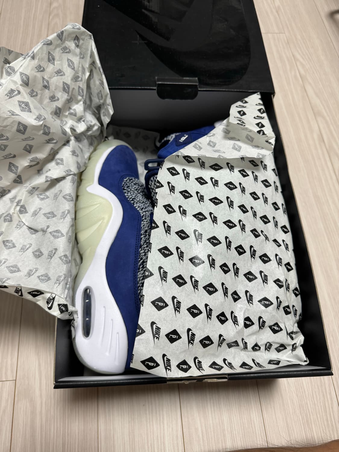 나이키 에어쉐이크 피갈레 270 상품이미지4