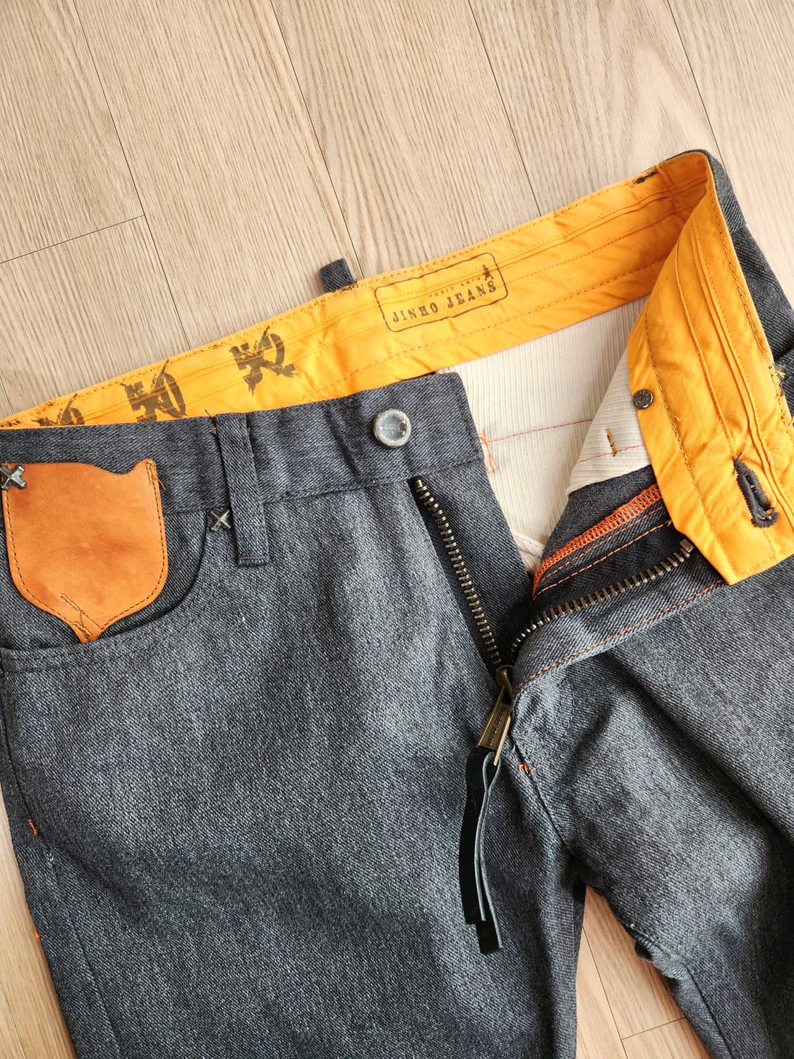 진호진스 테이퍼드 핏 그레이 데님 팬츠 상품이미지4