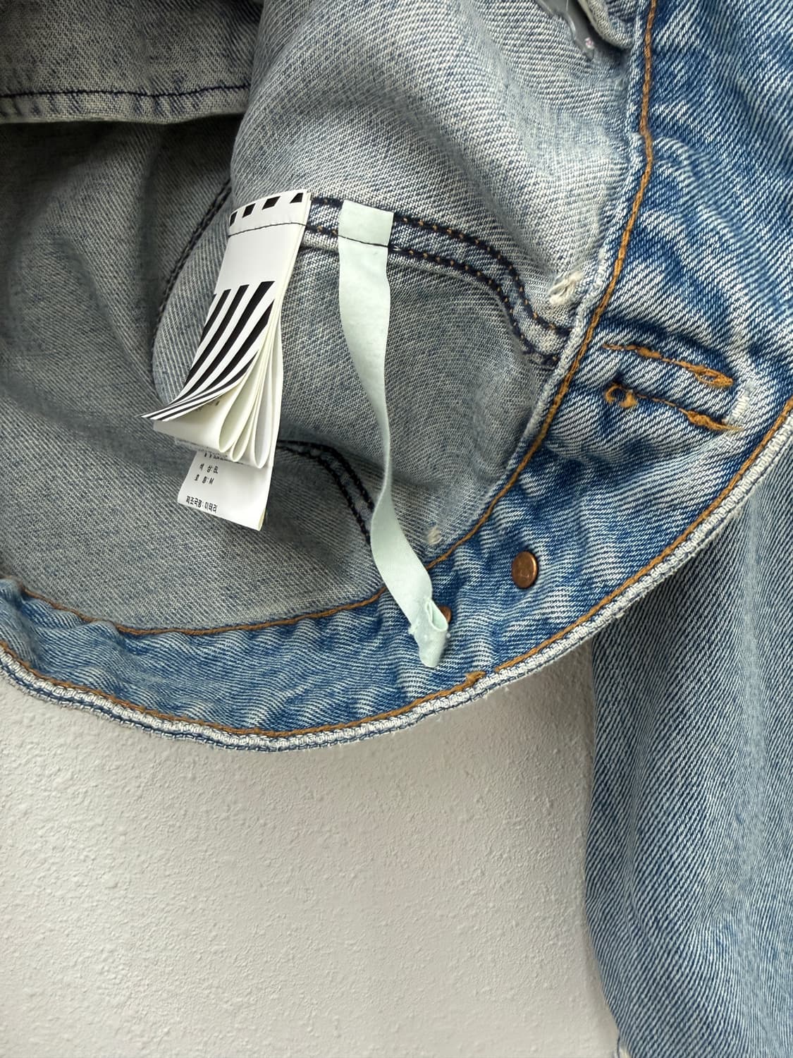 오프화이트 블리치드 데님 자켓 상품이미지7