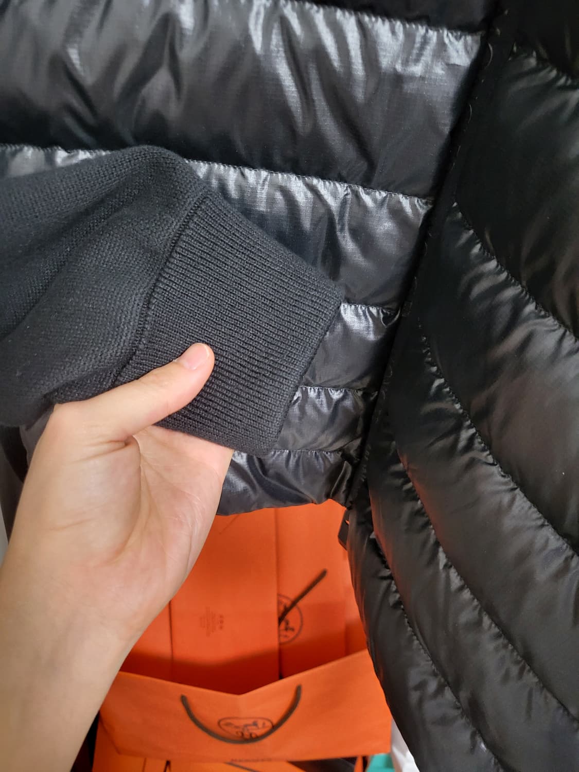 23FW 몽클레어 트리콧 후드 니트패딩 L 상품이미지5