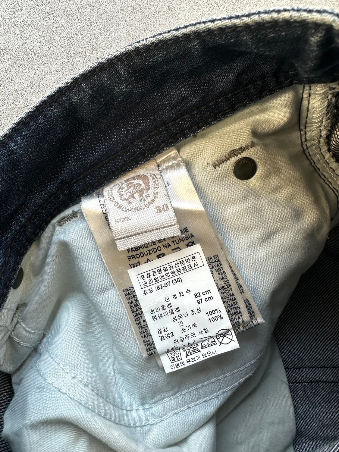 디젤 크랙 웨이브 데님팬츠 상품이미지8