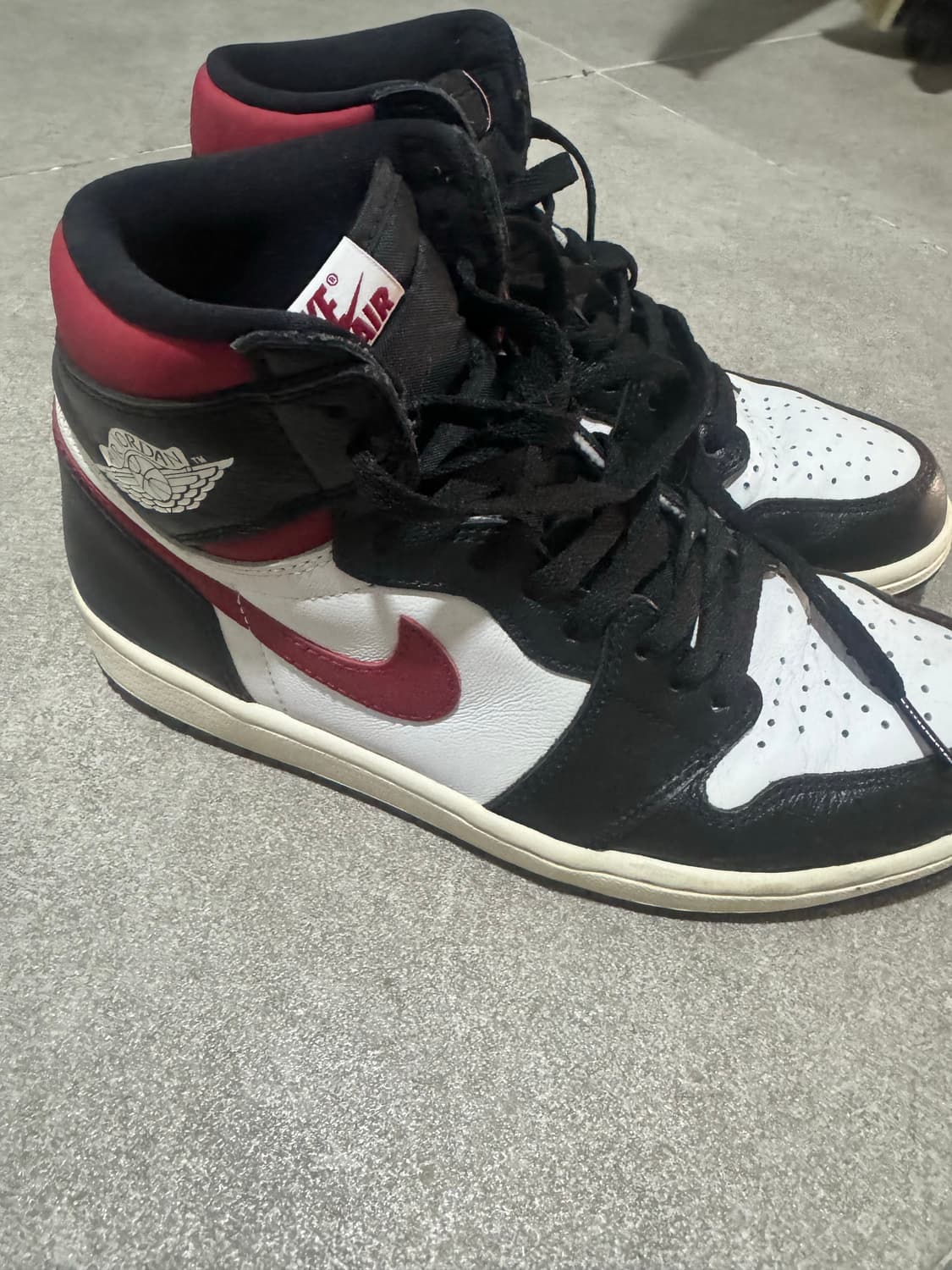 [260] 나이키 조던 1 레트로 하이 OG 짐레드 상품이미지1