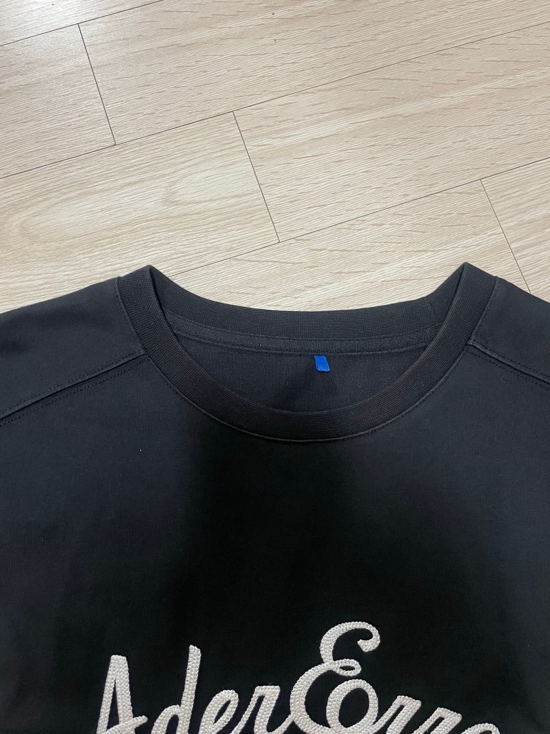 아더에러 반팔 팔아요 상품이미지3