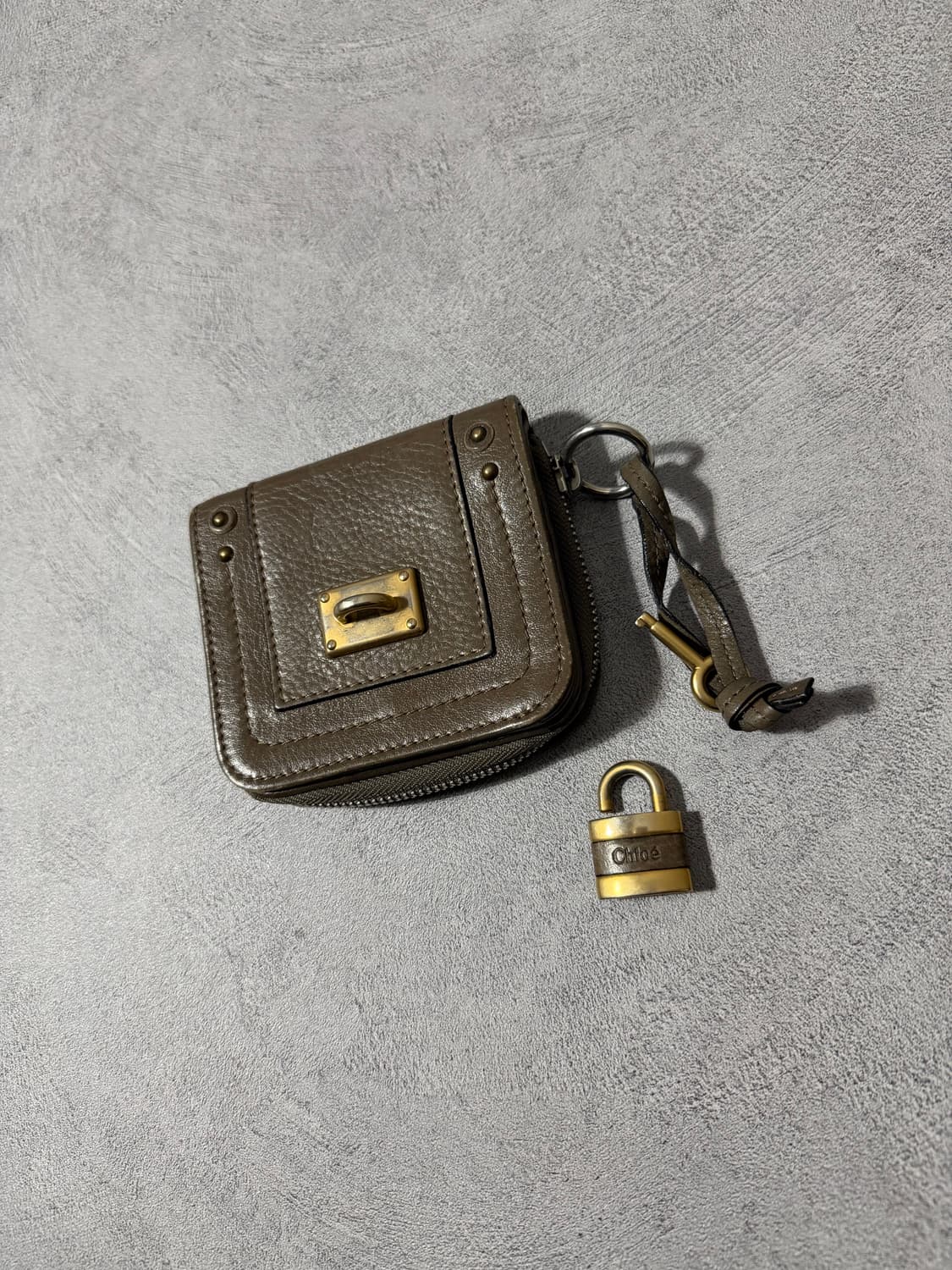 Chloé Paddington Leather Wallet  상품이미지3