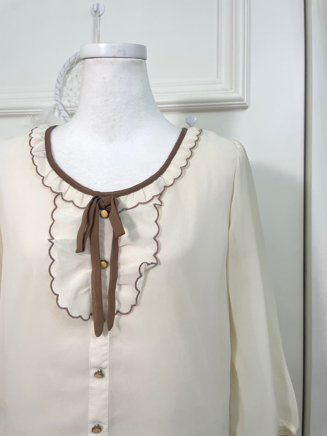 ivory brown bow ruffle blouse(size-M) 상품이미지7