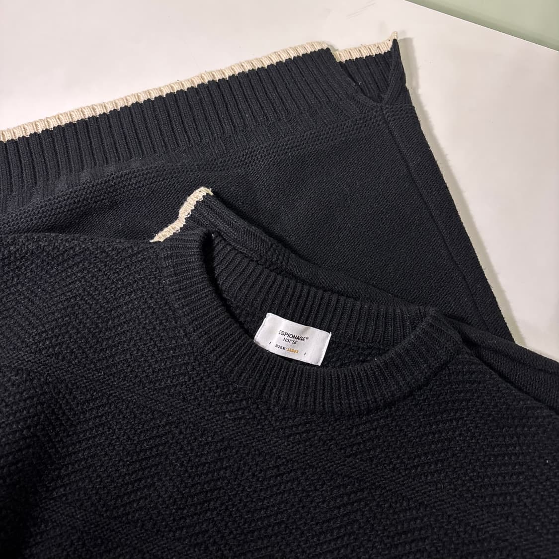 L 에스피오나지 블랙 루즈핏 메리노울 케이블니트 상품이미지4