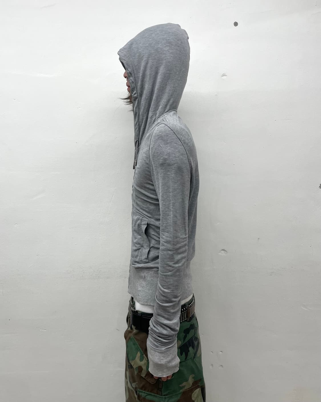Shirring Long-Sleeved Gray Hooded Zip-Up 상품이미지4