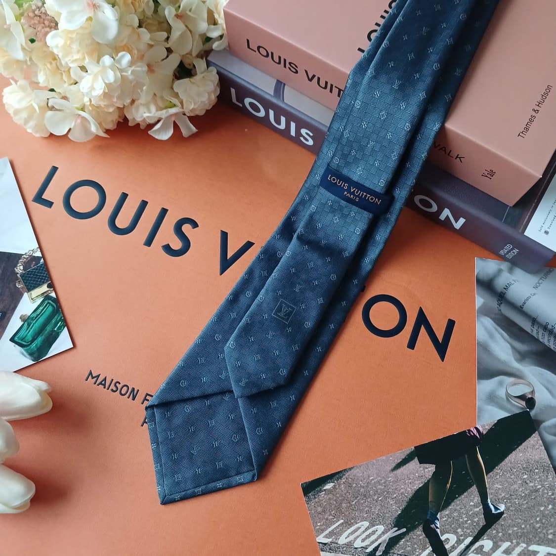 루이비통 실크 그레이 모노그램 넥타이 8.1cm A+등급 A19146 상품이미지4