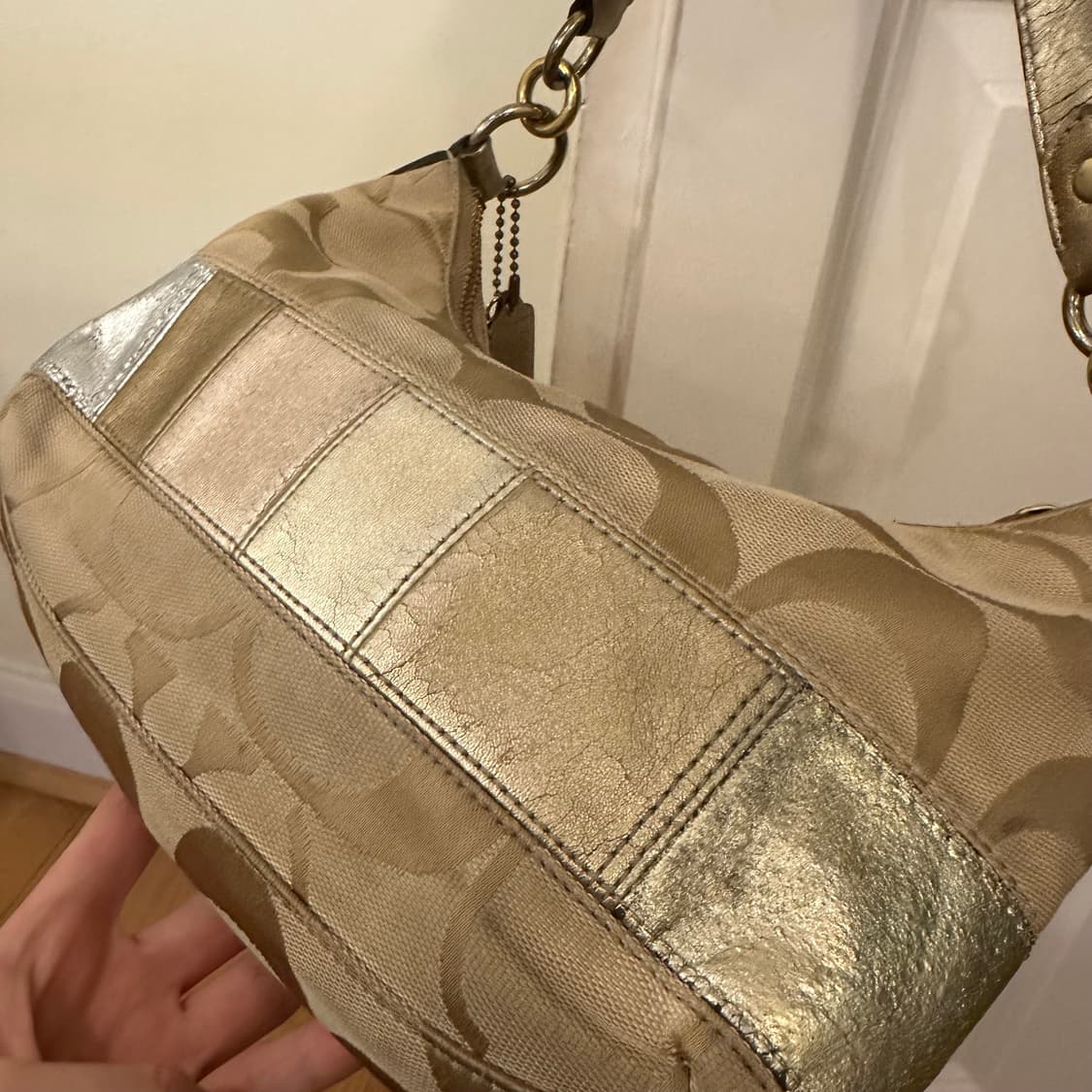 2000s coach monogram shoulder bag코치 숄더백 상품이미지4