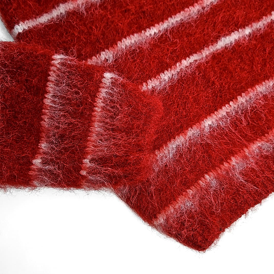 Yosu 웨스턴리벳 헤어리 스트라이프 니트 (red)
 상품이미지5