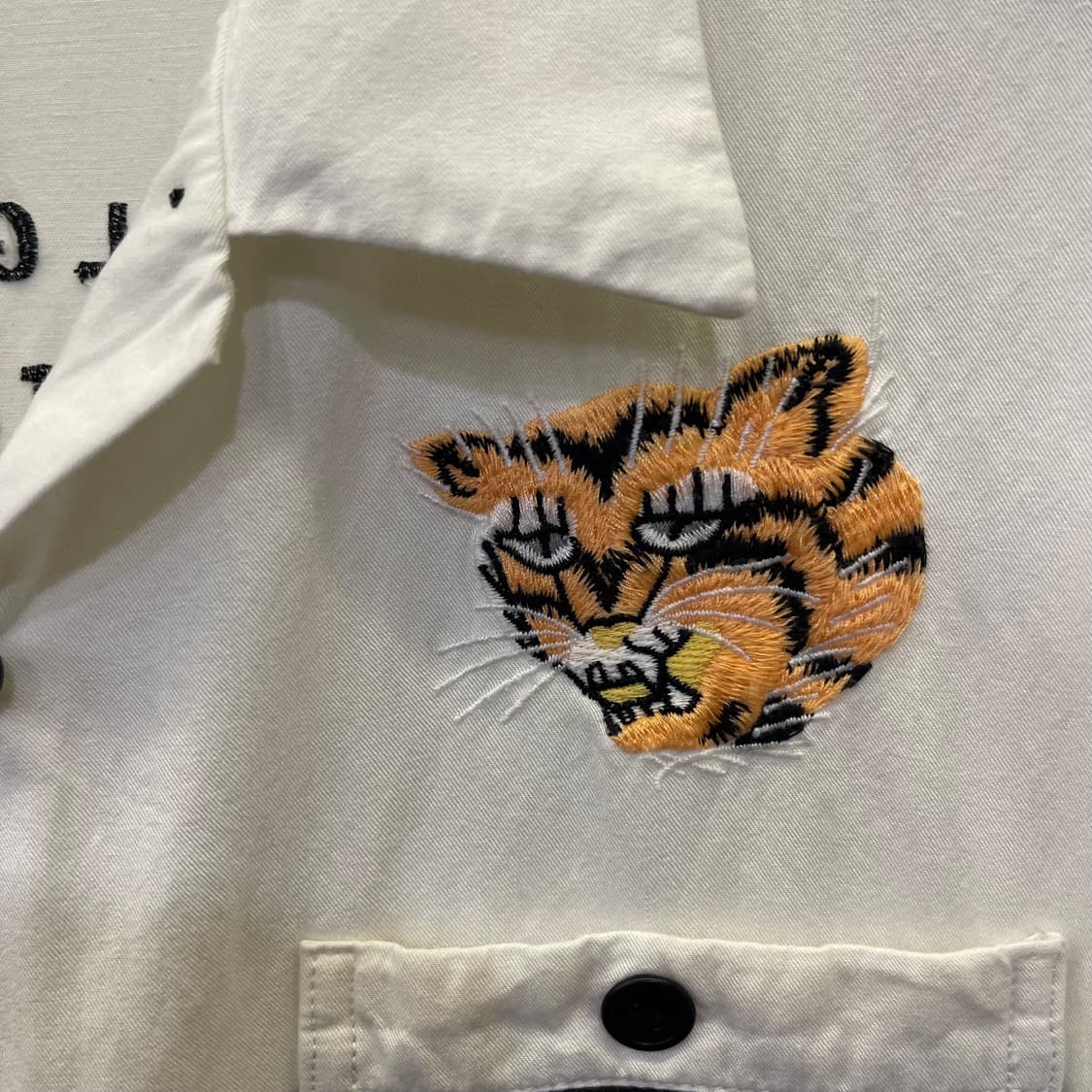 AVIREX Vietnam Souvenir S/S Shirt 상품이미지3