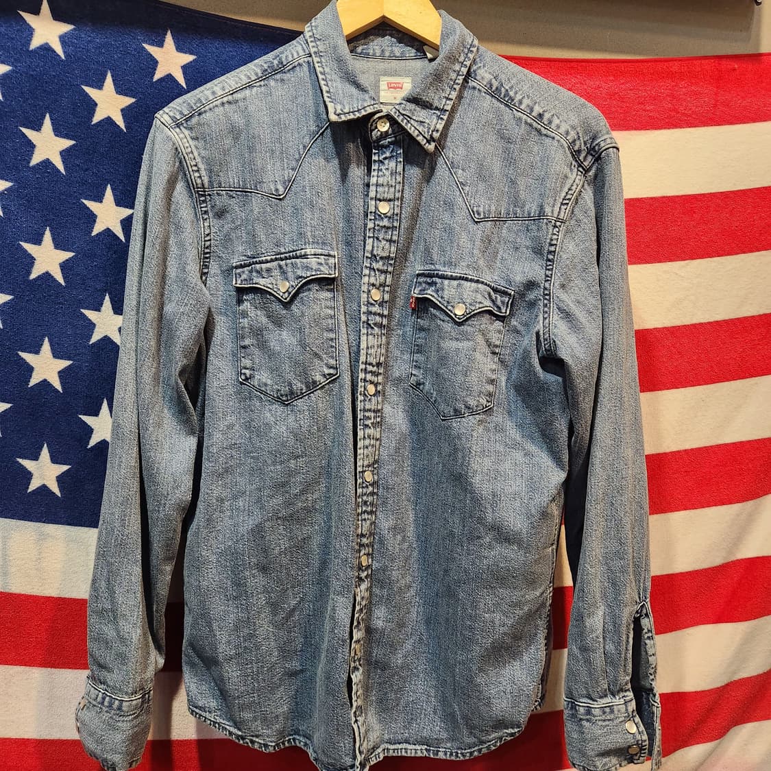 리바이스 웨스턴 데님 셔츠 (연청) 상품이미지1