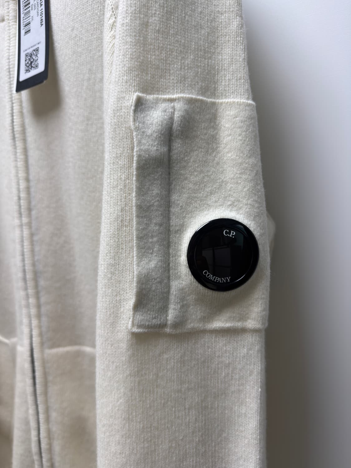 cp컴퍼니 니트 집업 아이보리 xxl 상품이미지2