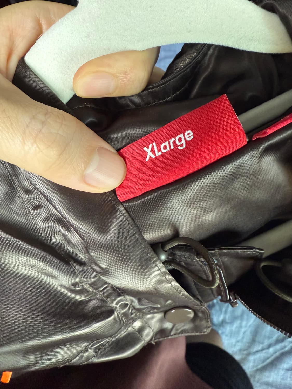 [XL] 슈프림 사틴 후드 트랙 자켓 브라운 - 24SS 상품이미지3