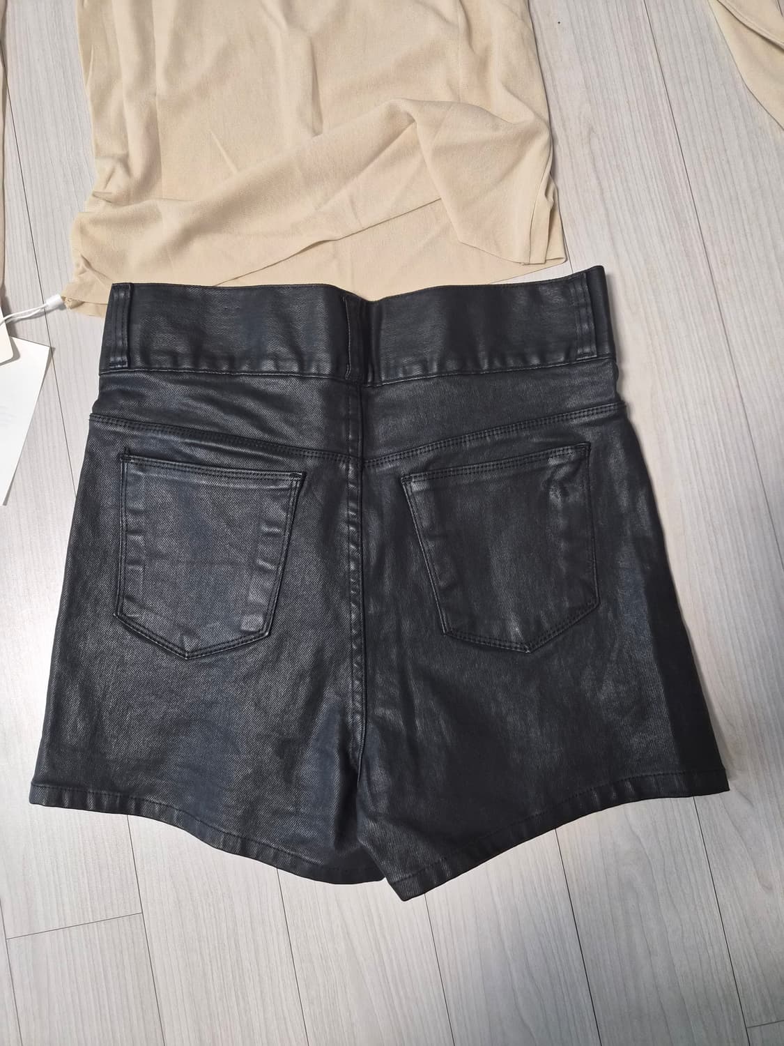 새상품 시크한 블랙 레더 하이웨스트 숏팬츠 상품이미지5