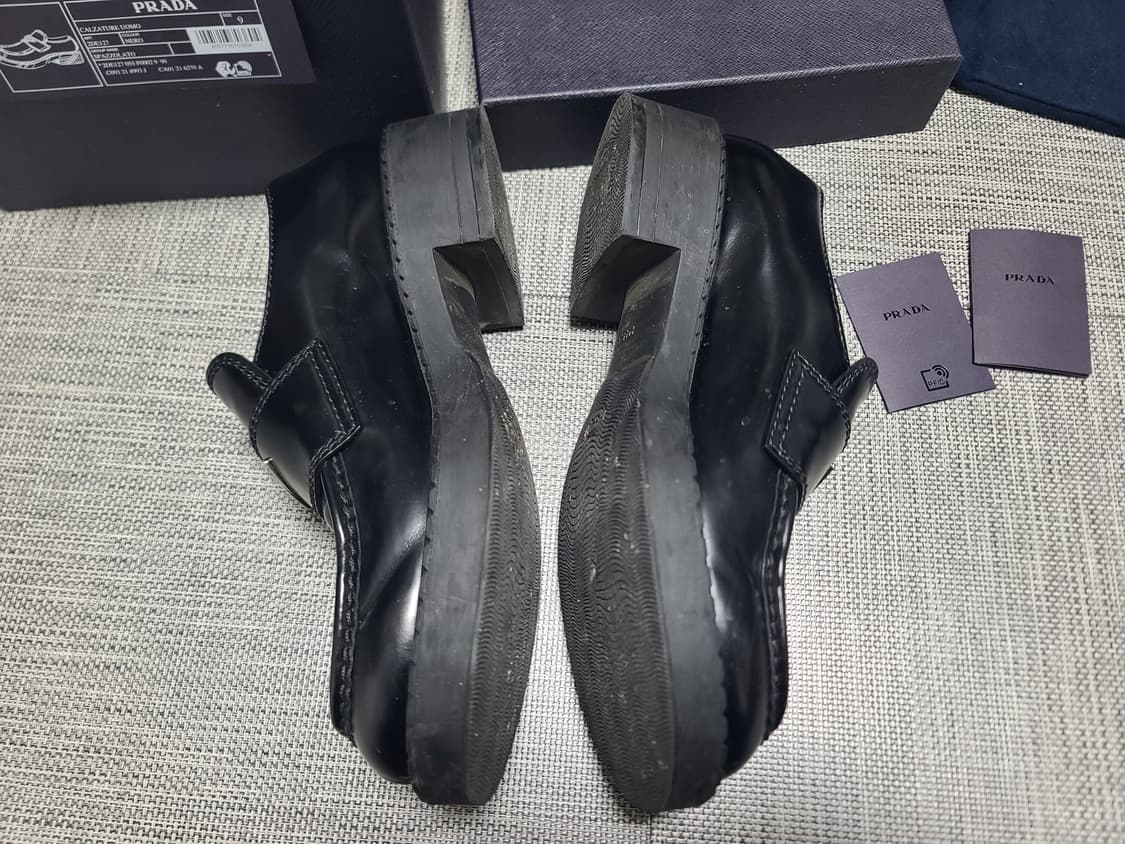 프라다 초콜릿 브러시드 레더 로퍼 9 사이즈 상품이미지4