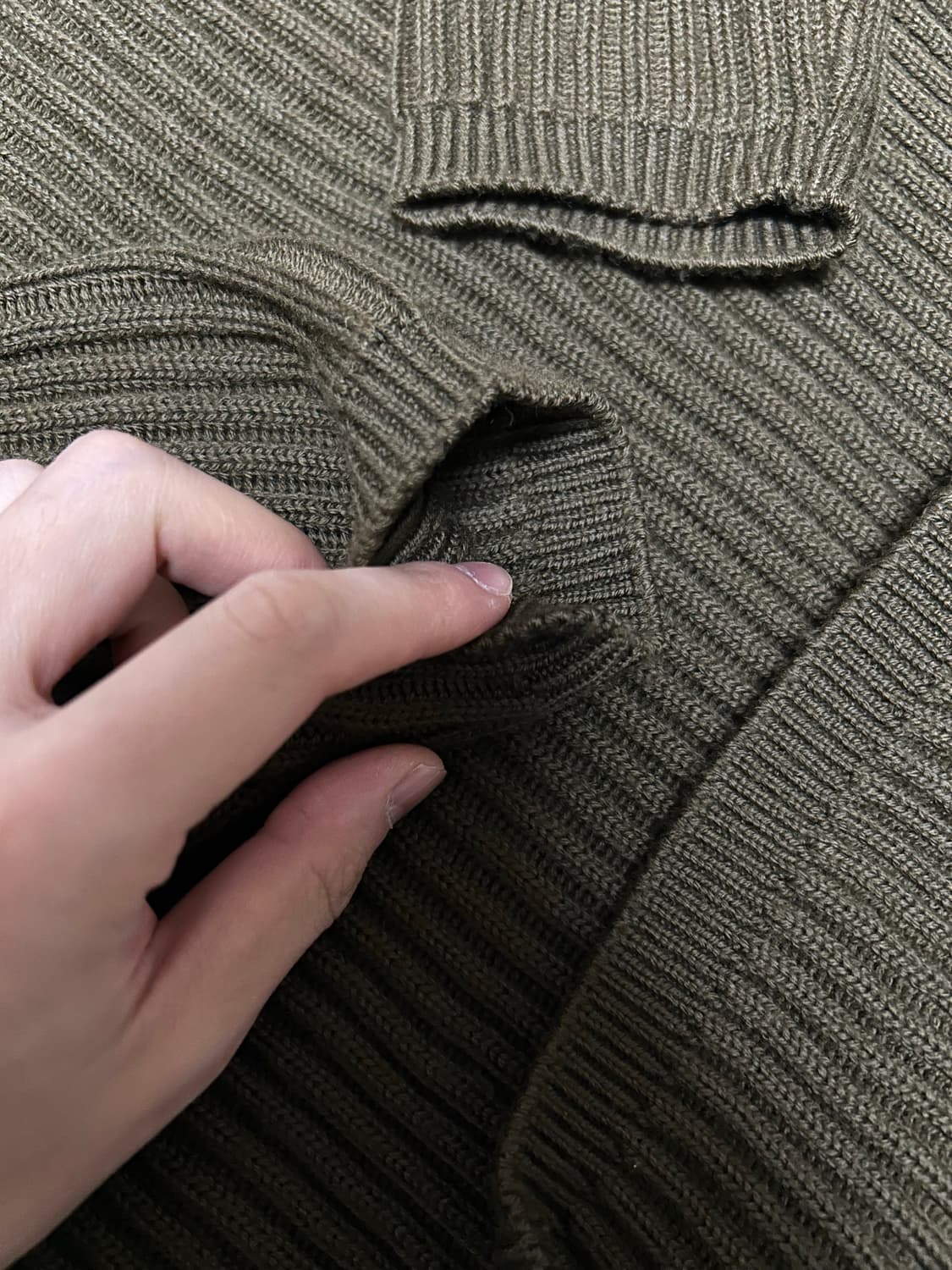 CP Company 메리노울 골지 니트 52(105) 판매합니다. 상품이미지5