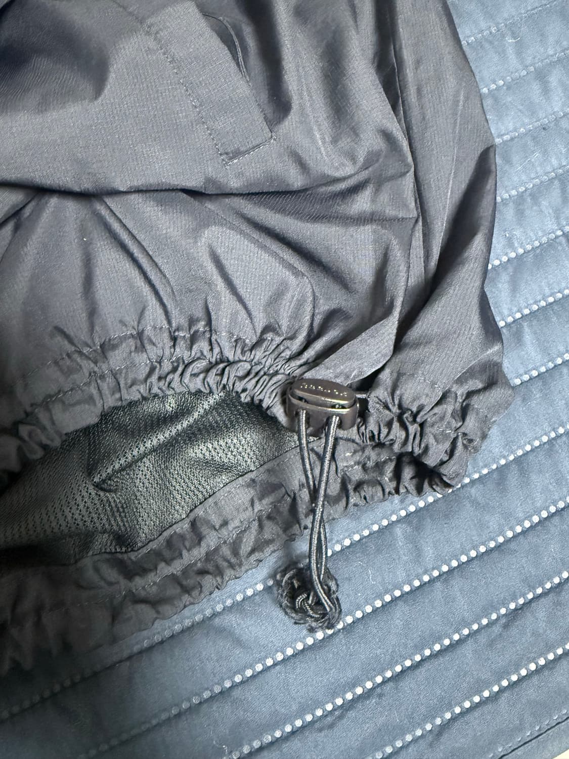 리복 나일론 맨투맨 상품이미지4