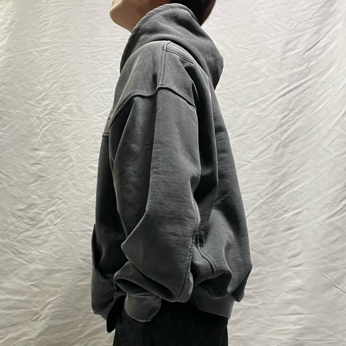 L D.PRIQUE 피그먼트 절개 패턴 오버핏 후드티 상품이미지2