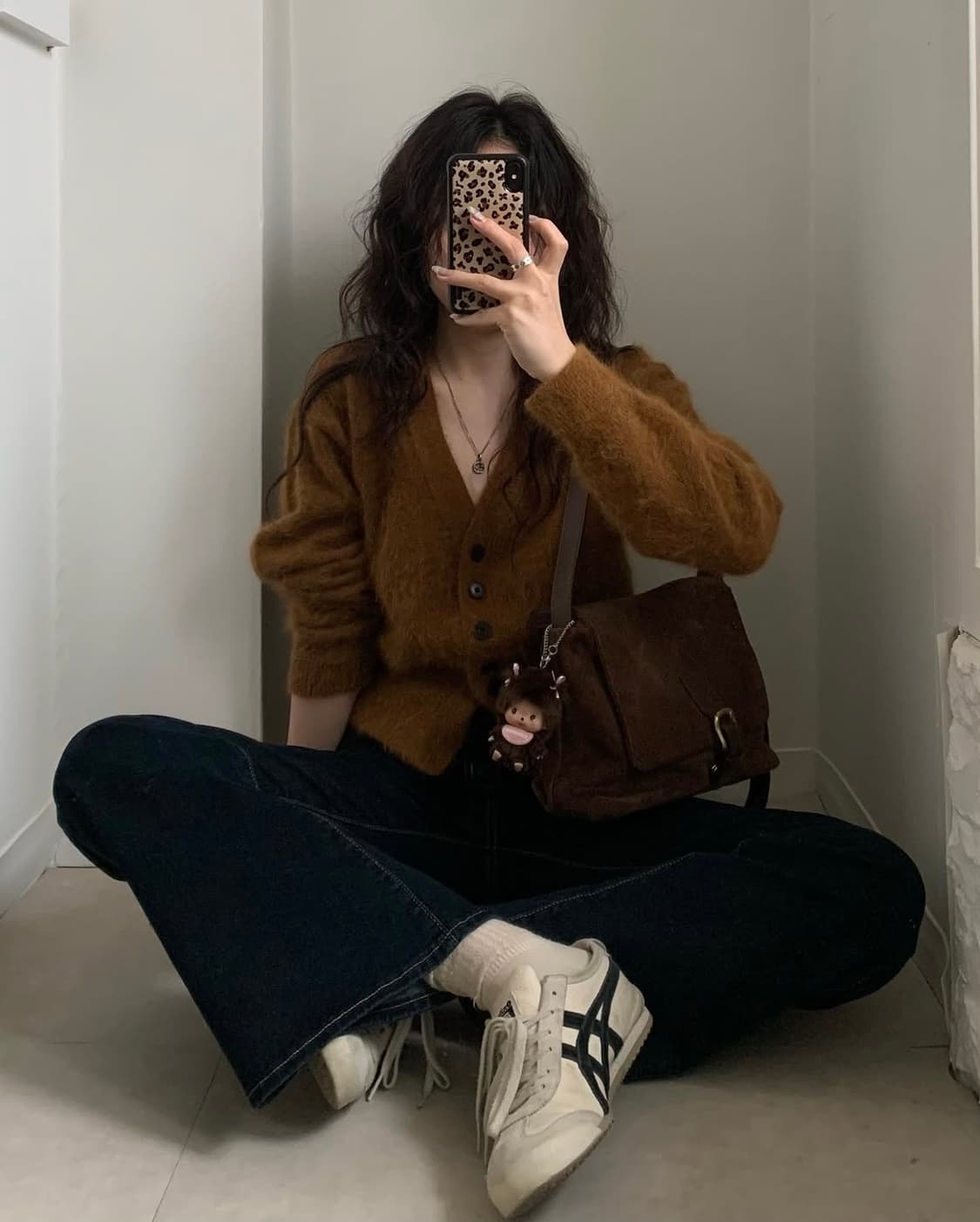 택O) 다이애그널 모헤어 실루엣 가디건 브라운 상품이미지1