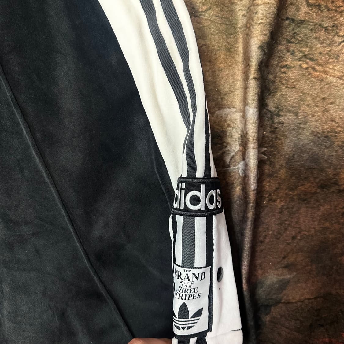 아디다스 빈티지 사이드버튼 블랙벨벳와이드트랙팬츠 XL 상품이미지3