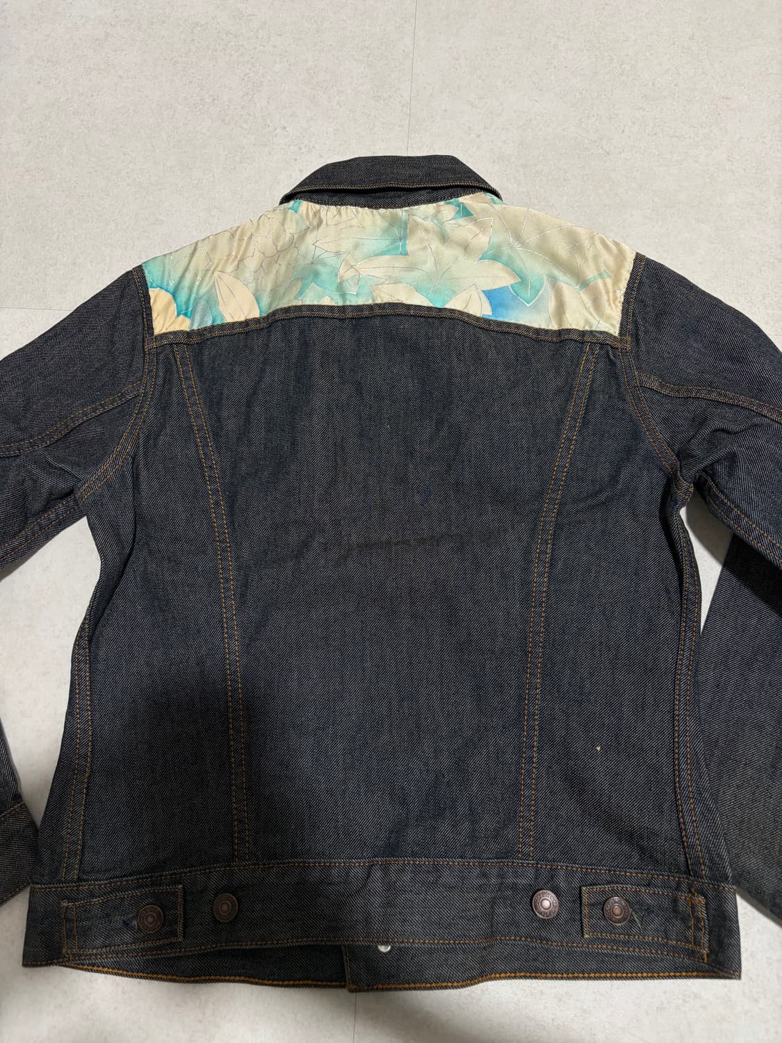 리바이스 올드스쿨 지디맛 커스텀 생지 크롭자켓 55 상품이미지4