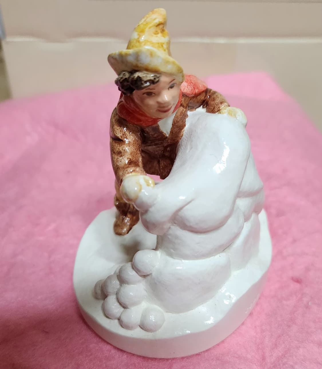 수작업 도자기 피겨린인형 상품이미지1