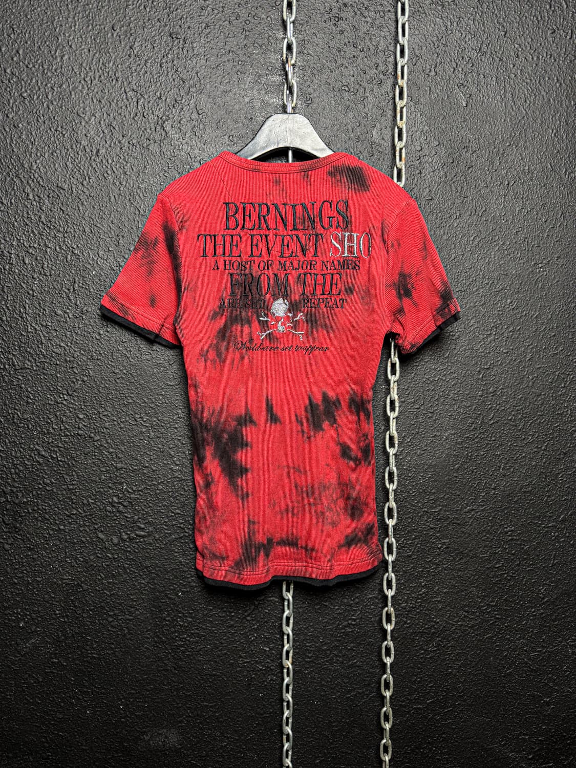 Bernings-Sho – Destroyed Graphic V-Neck  상품이미지5