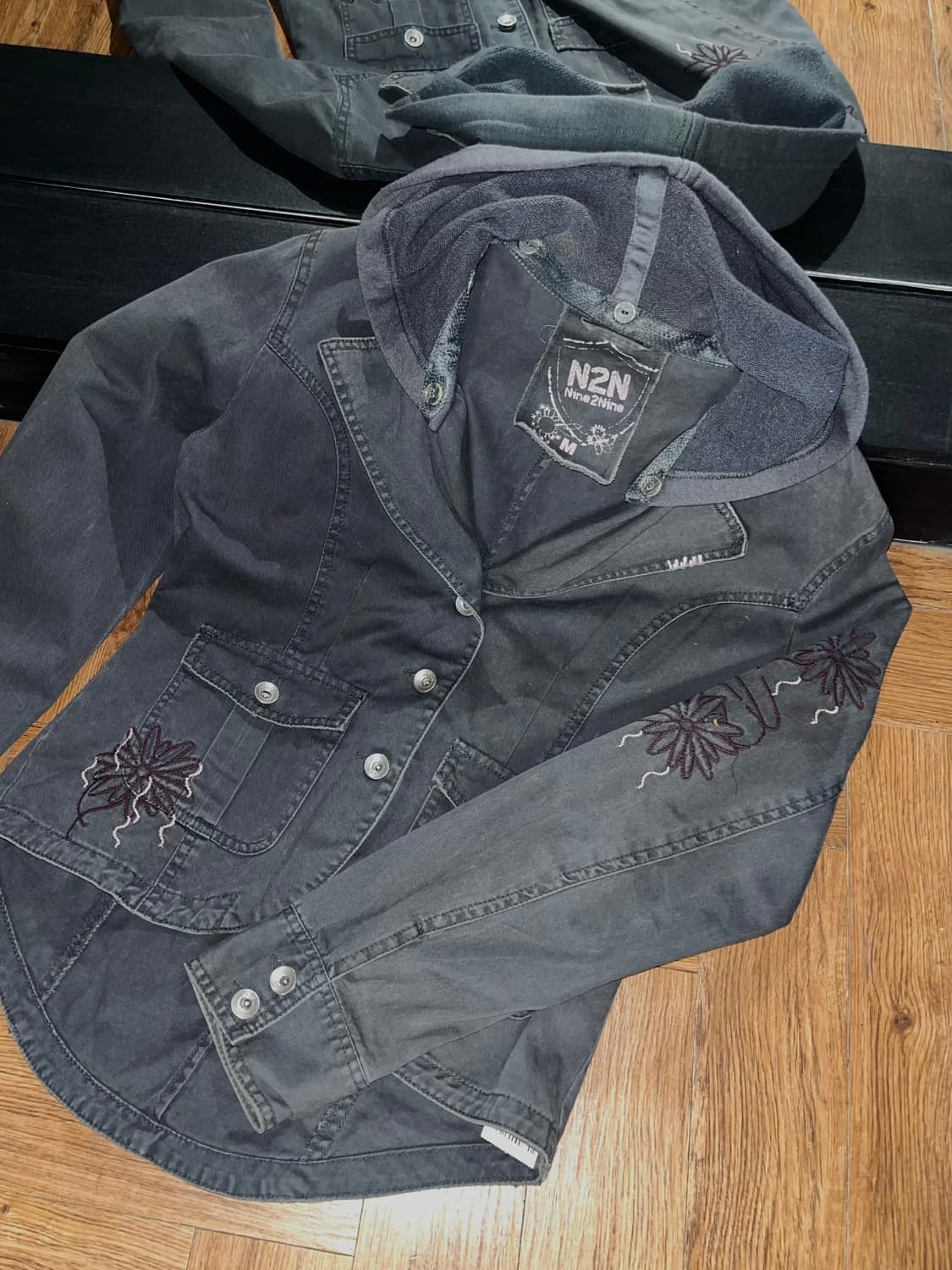 Nine2Nine 자수 디테일 빈티지 자켓 상품이미지1