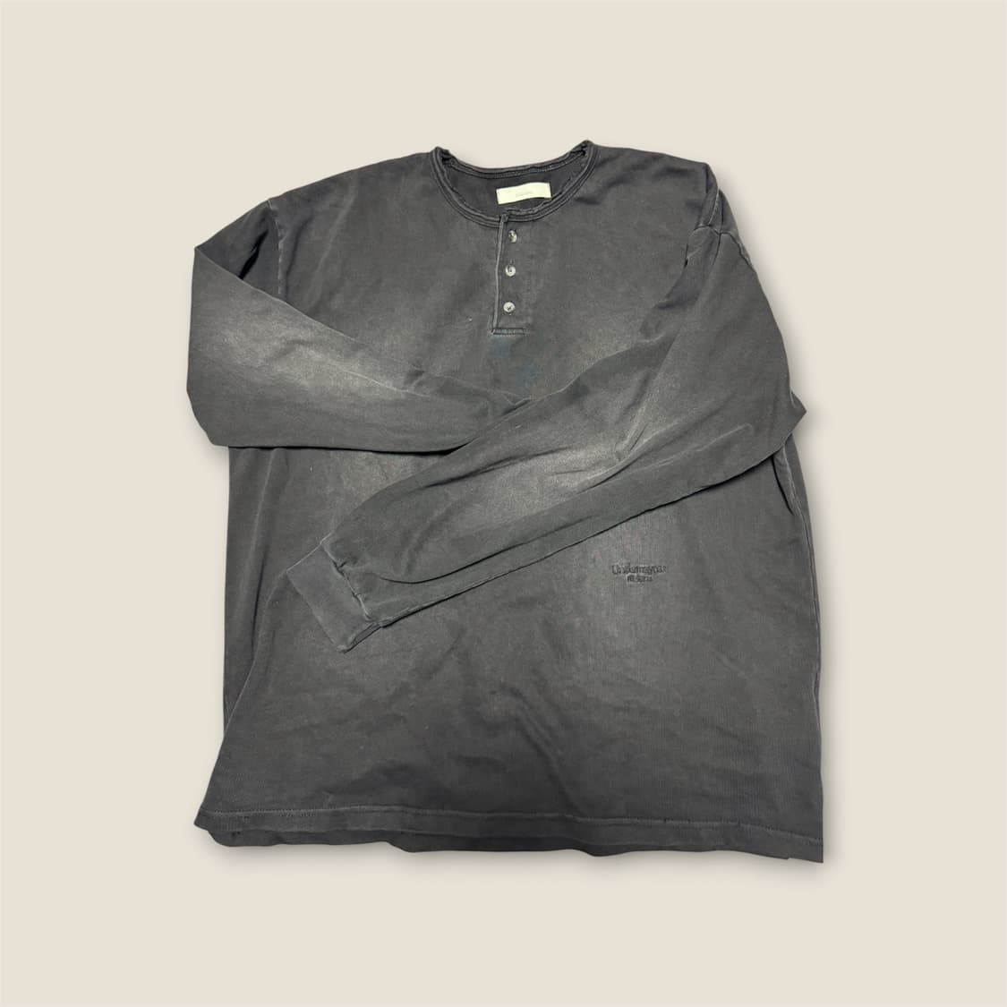 언더마이카 헨리넥 블랙 상품이미지1