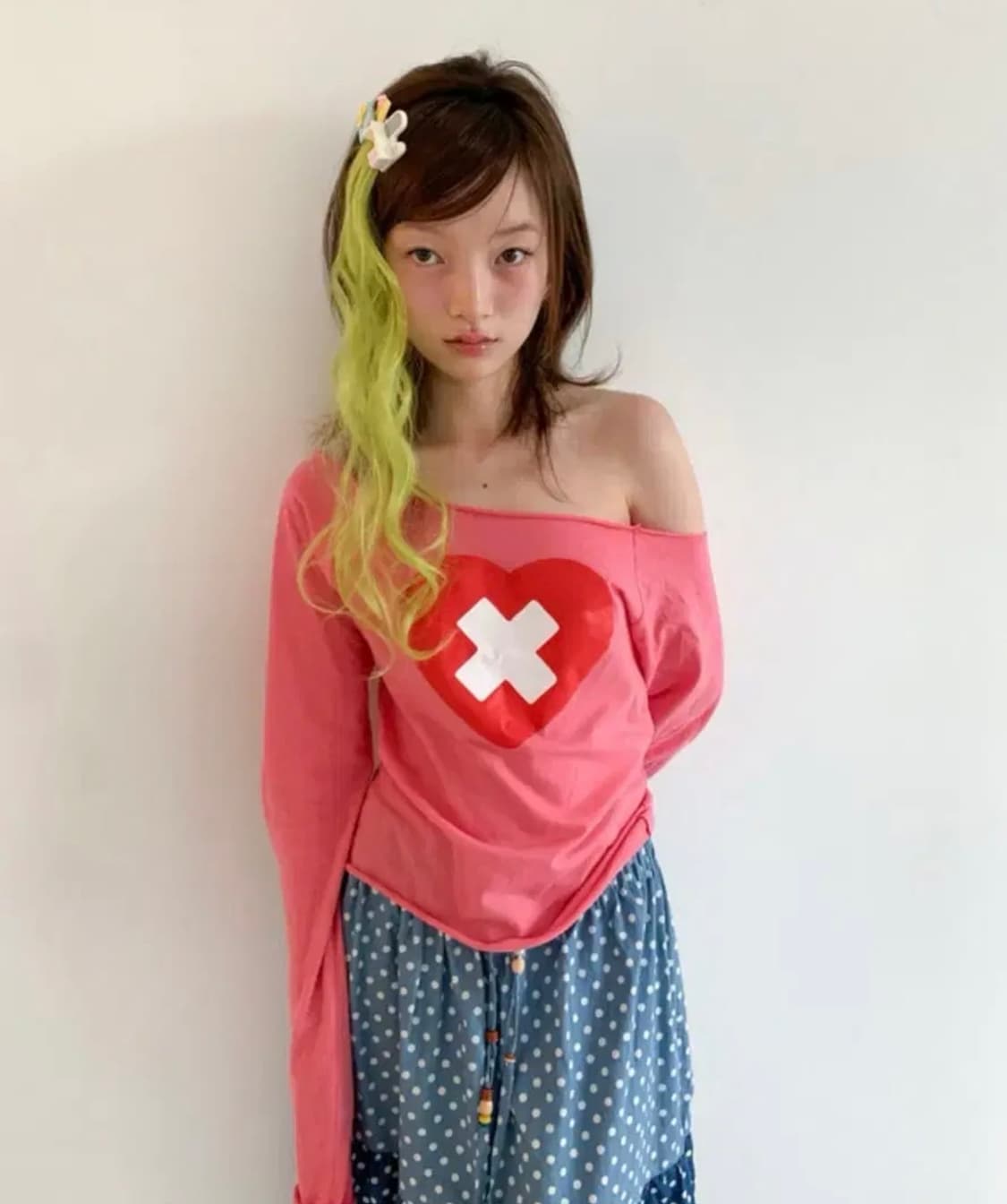 샵페어리 cross heart cut off t-shirt 색상 로즈 상품이미지1
