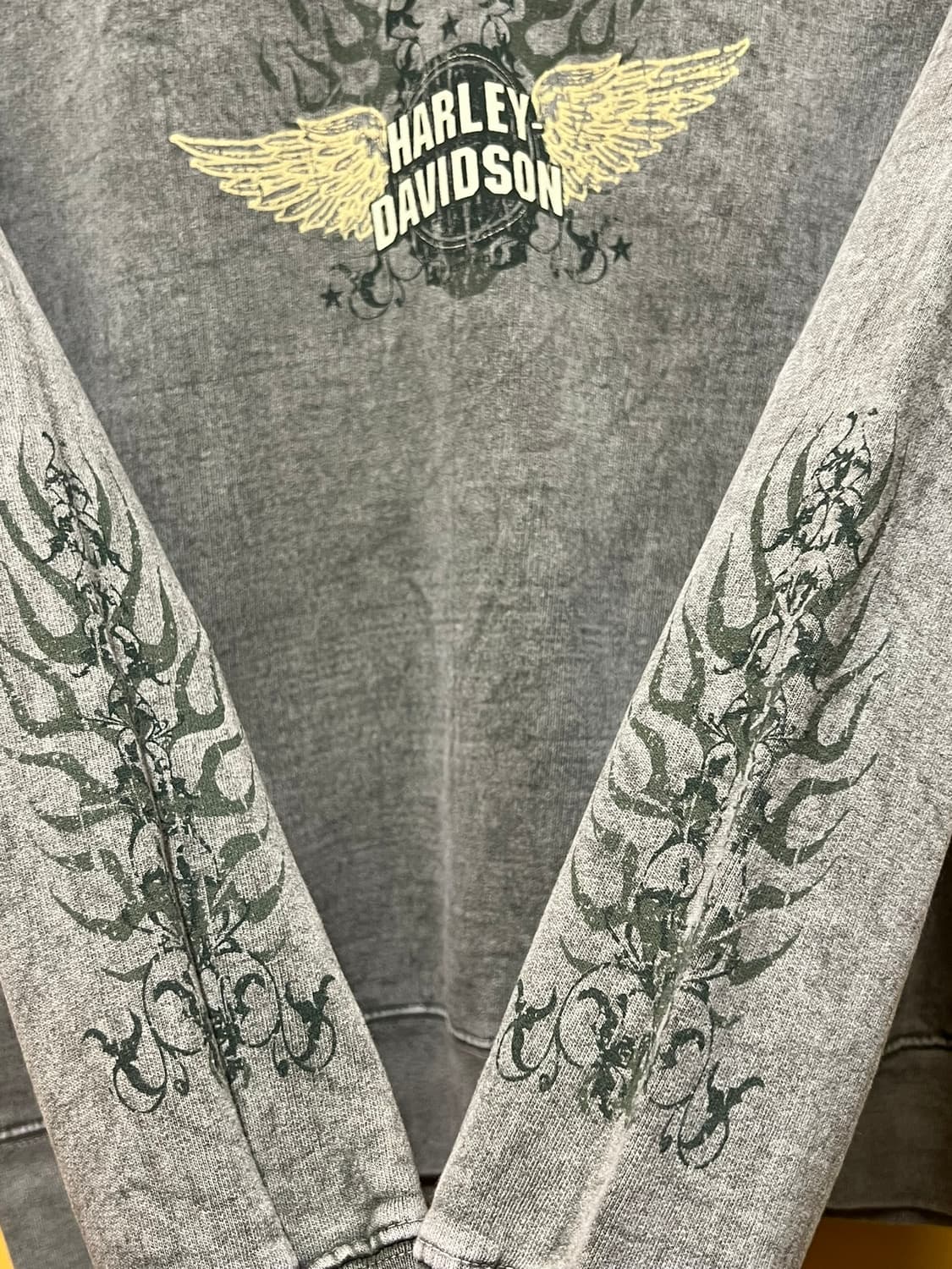 [M] 할리데이비슨 V 노치 윙 그래픽 맨투맨 플레임 상품이미지6
