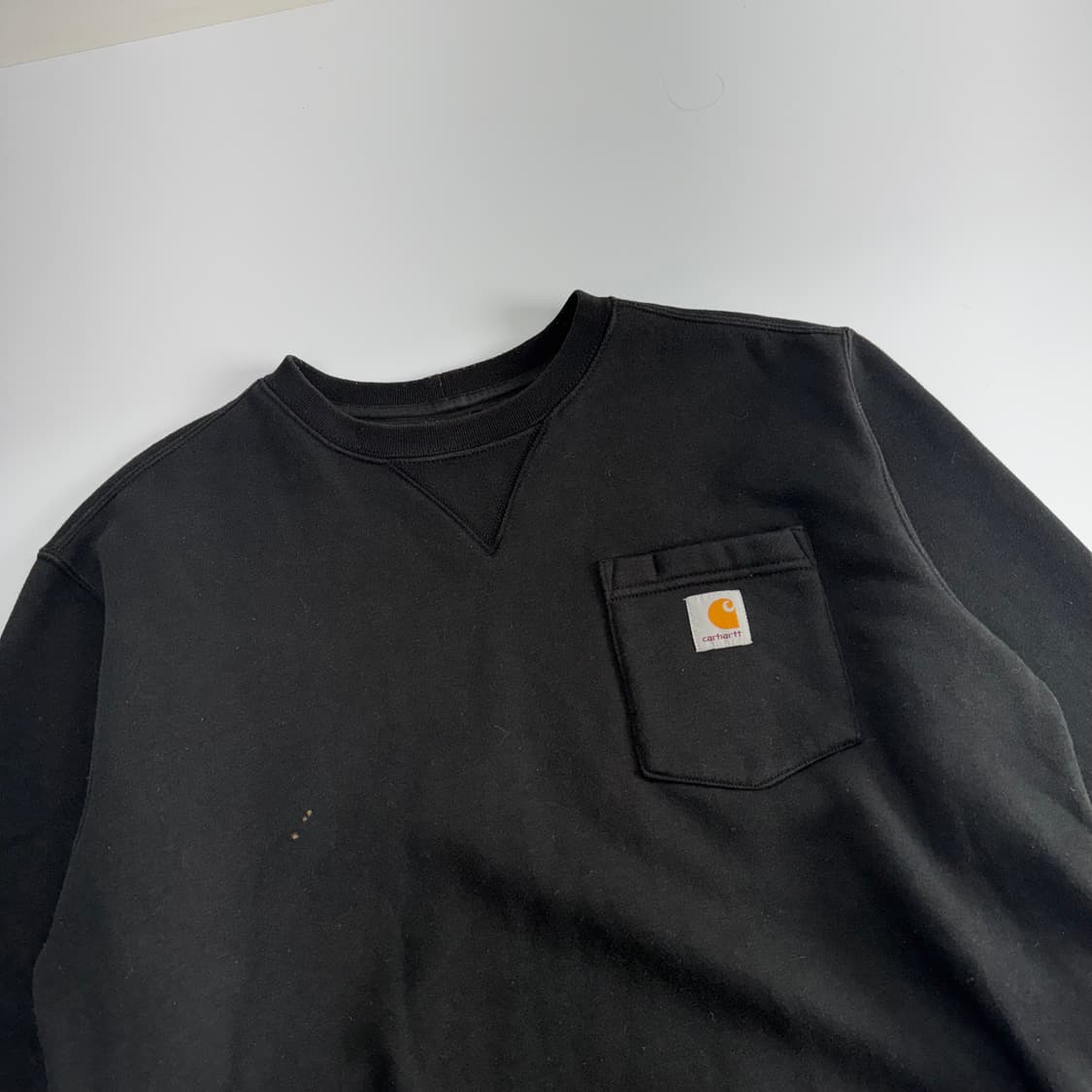 Carhartt 칼하트 포켓 블랙 맨투맨 상품이미지4