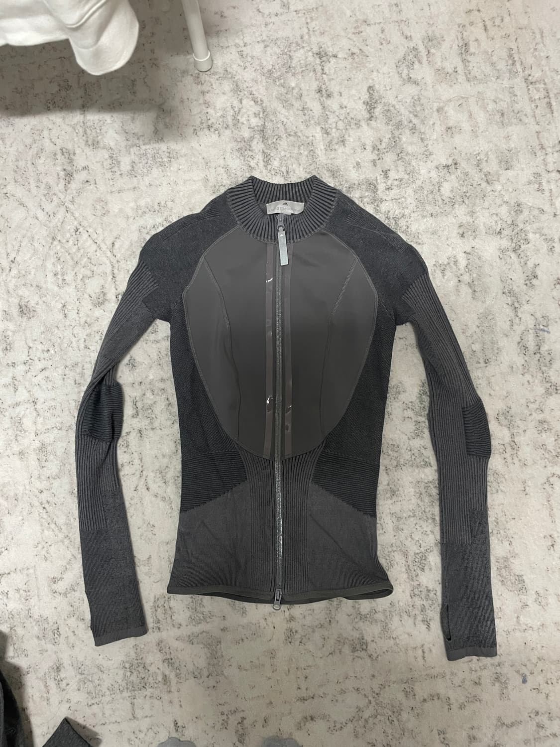 아디다스x스텔라매카트니 집업 85사이즈 상품이미지3