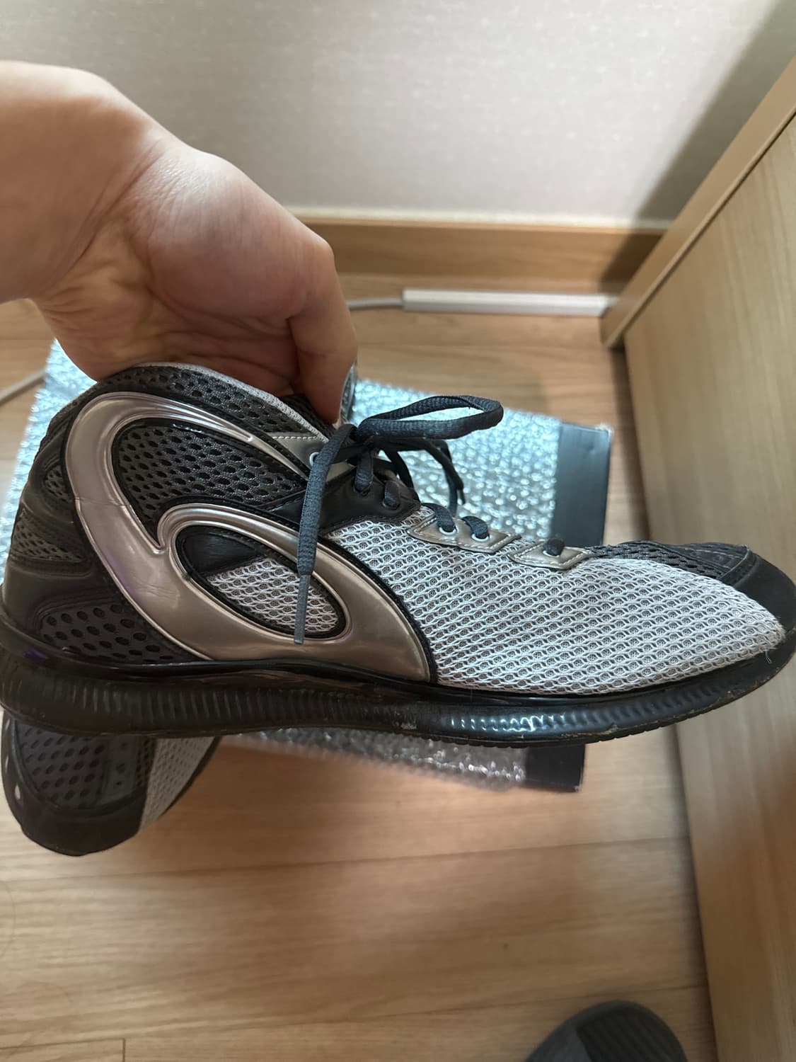 아식스 키코 젤소켓 인피니티 다크 그레이 282.5사이즈 상품이미지8