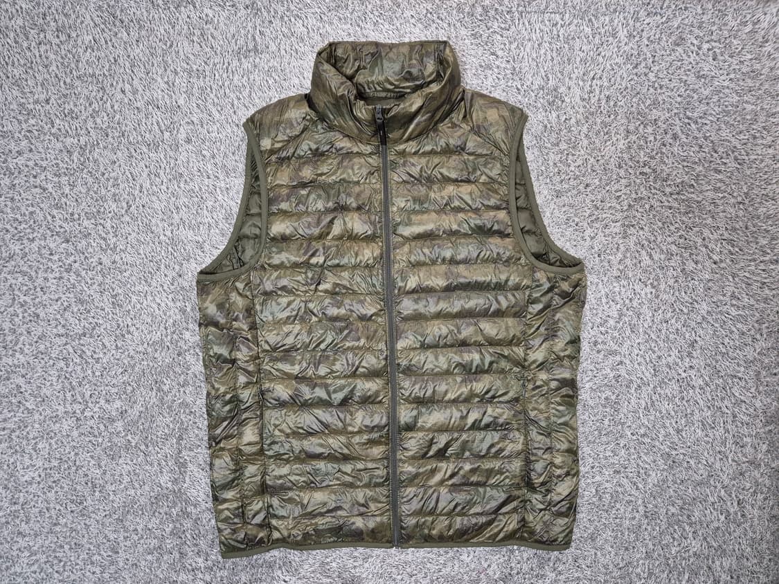 유니클로 남성 카모 경량 패딩 조끼 XL 상품이미지1