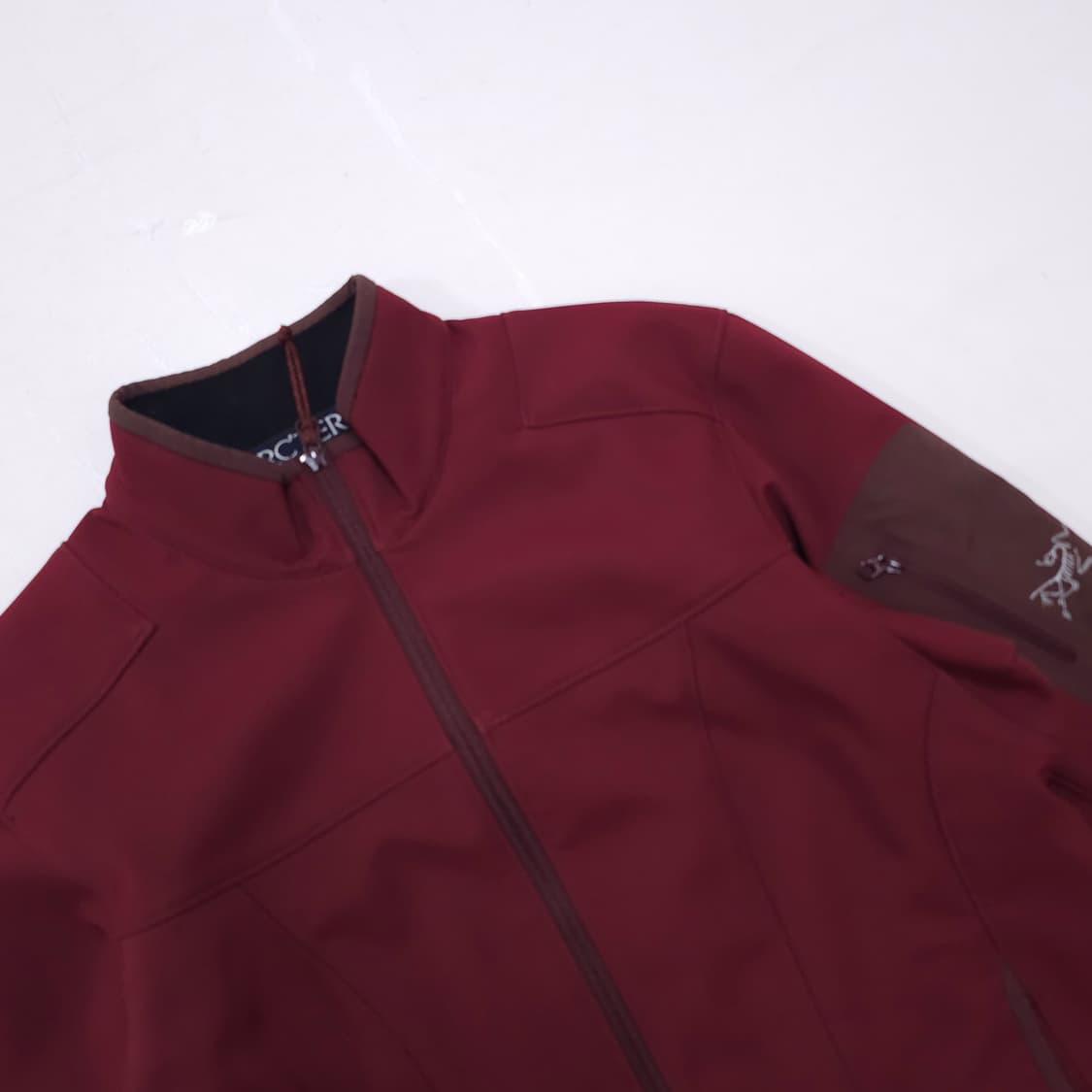 아크테릭스 90'S OG 소프스쉘 자켓 상품이미지2