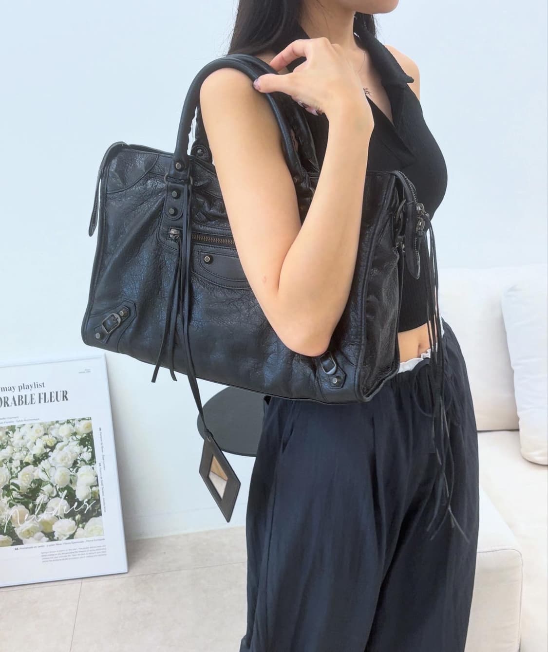 [A+ 정품] 발렌시아가 시티 모터백 미디움 블랙 상품이미지10