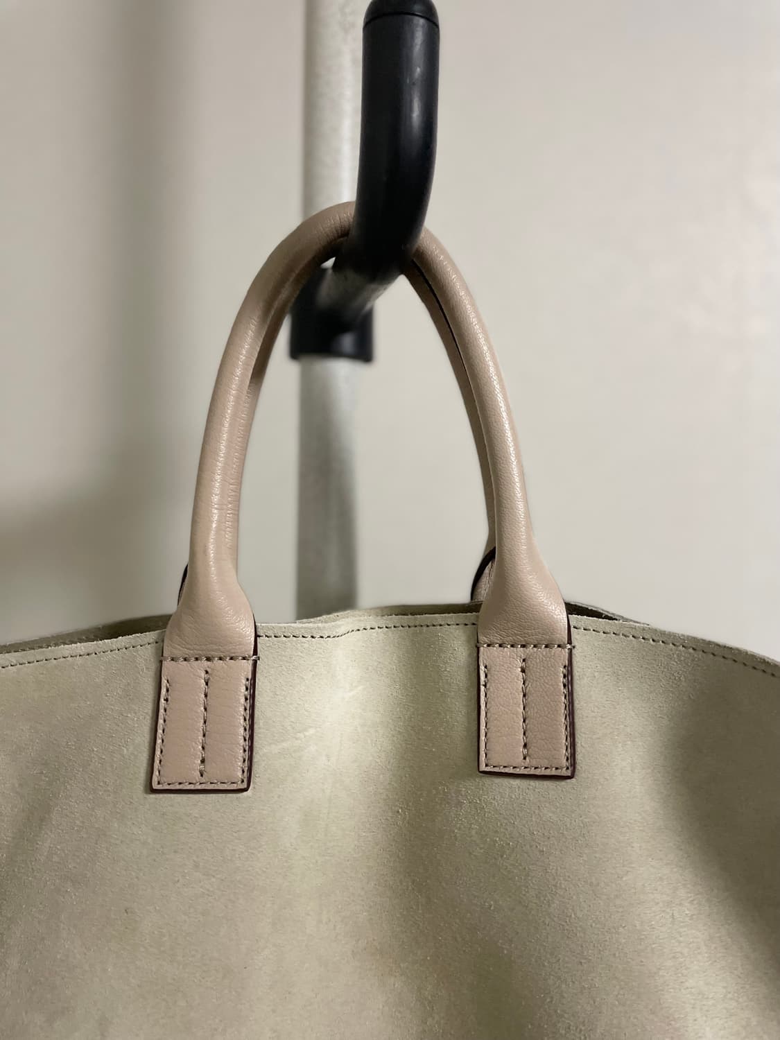 띠어리 스웨이드 토트백 쇼퍼백 상품이미지5