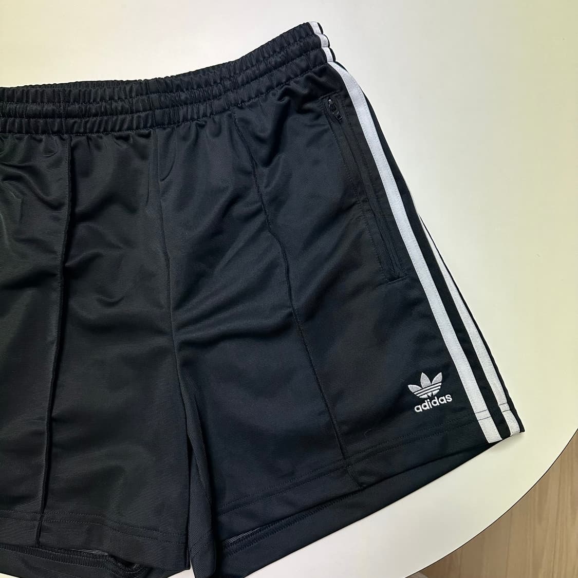 아디다스 파이어버드 쇼츠 블랙 상품이미지2
