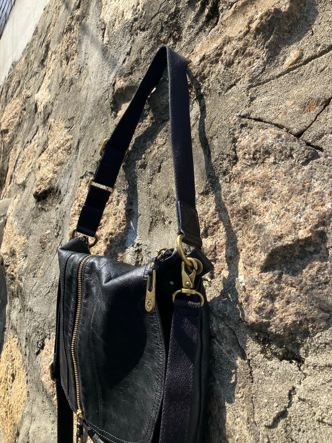 KIPLING 메탈 키링 레더 숄더백 크로스백 상품이미지6